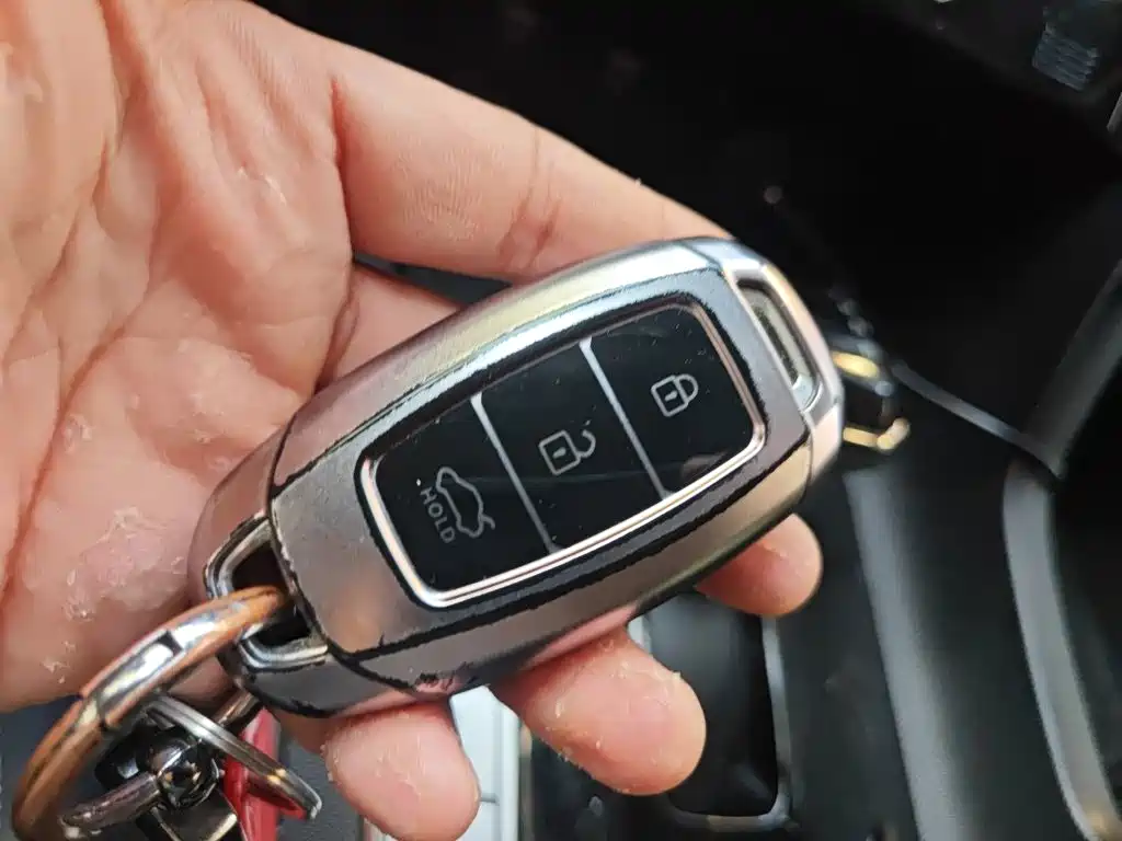 Hyundai Elantra — миниатюра 9