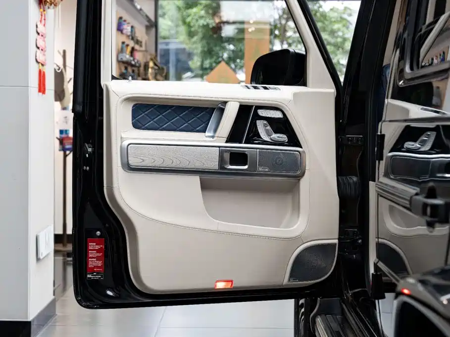 Mercedes-Benz G-Class — миниатюра 10