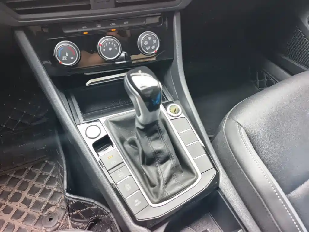 Volkswagen Sagitar — миниатюра 10
