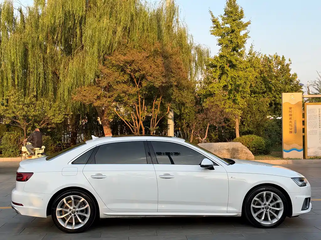 Audi A4L — миниатюра 4