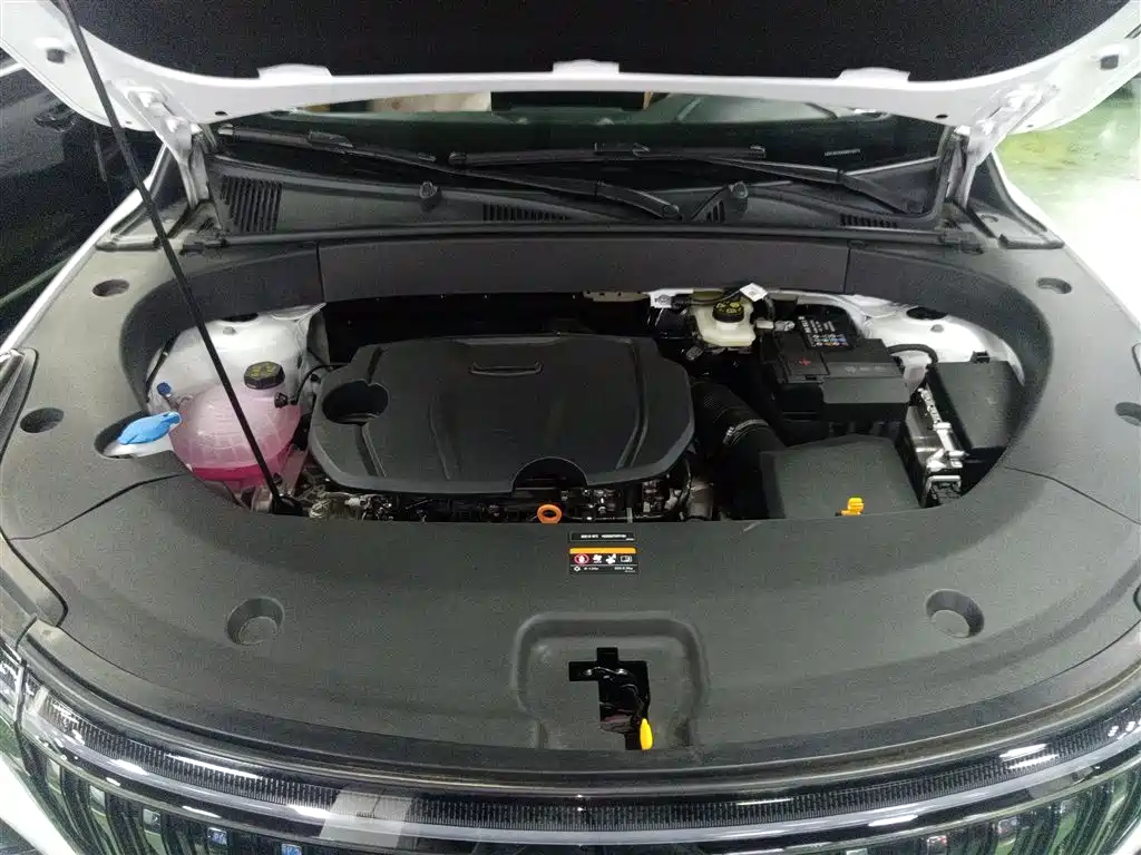 Geely Boyue L L 2025 1.5TD DCT
