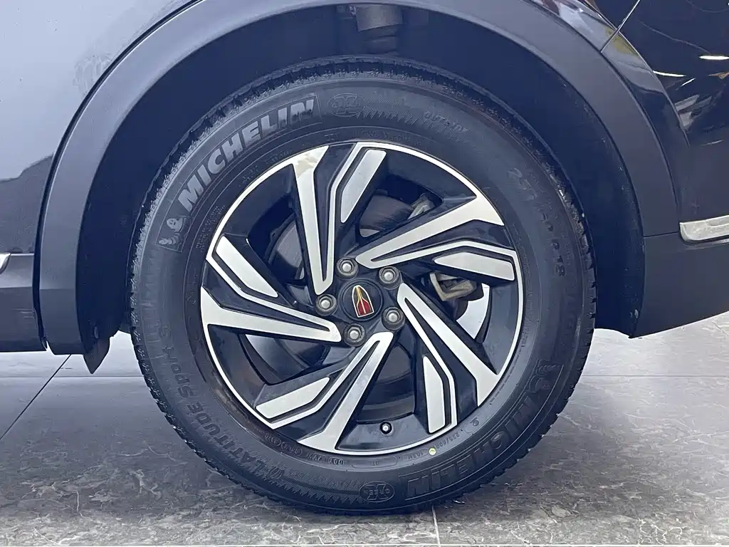 Hongqi HS5 2022 2.0T