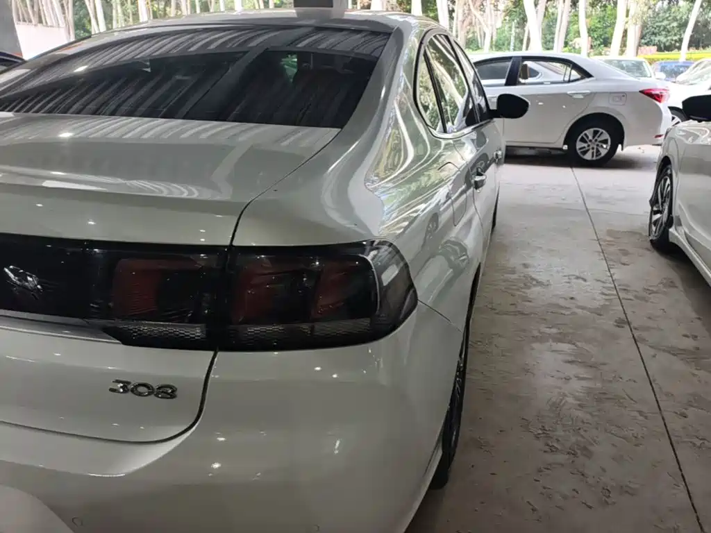 Peugeot 308 — миниатюра 8