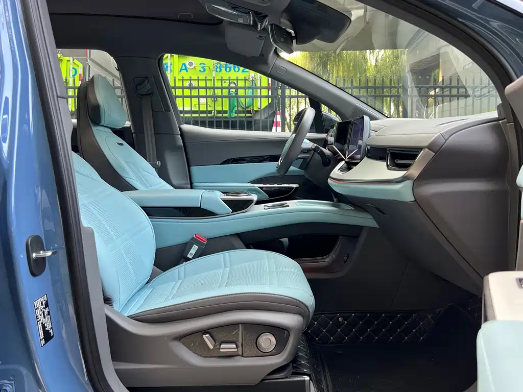 Hongqi Hongqi Tiangong 08 — миниатюра 16