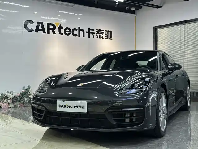 PORSCHE PANAMERA 2022