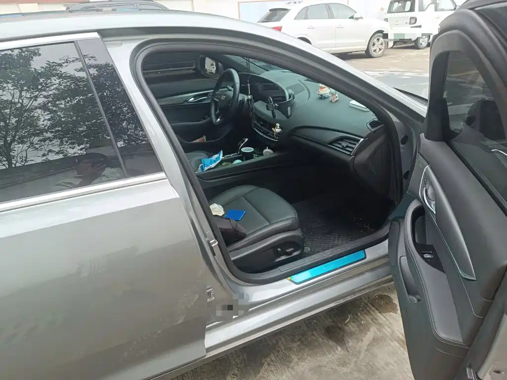 Cadillac CT5 — миниатюра 18