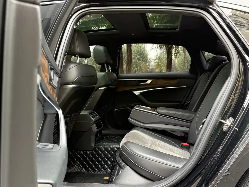 Audi A6L New Energy — миниатюра 9