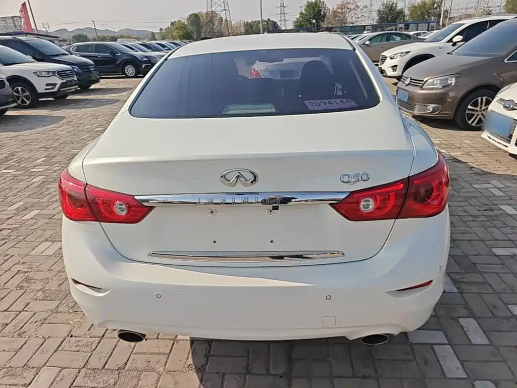 Infiniti Q50L — миниатюра 6