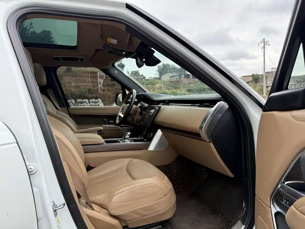 Land Rover Range Rover — миниатюра 4