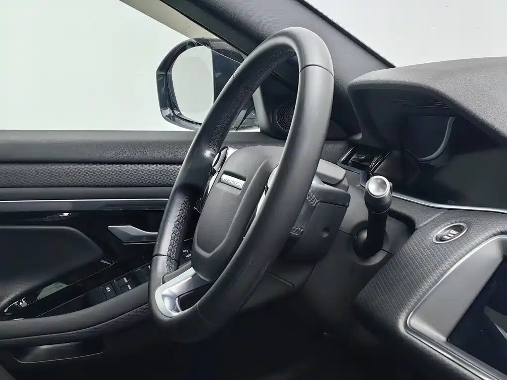 Land Rover Evoque — миниатюра 22