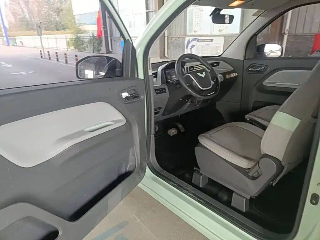 Wuling MINIEV — миниатюра 16