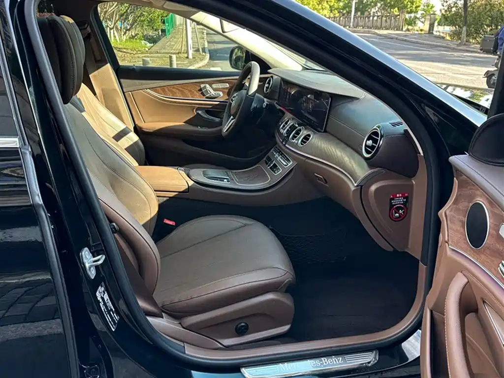 Mercedes-Benz E-Class E 2020 E 300 L Fashion