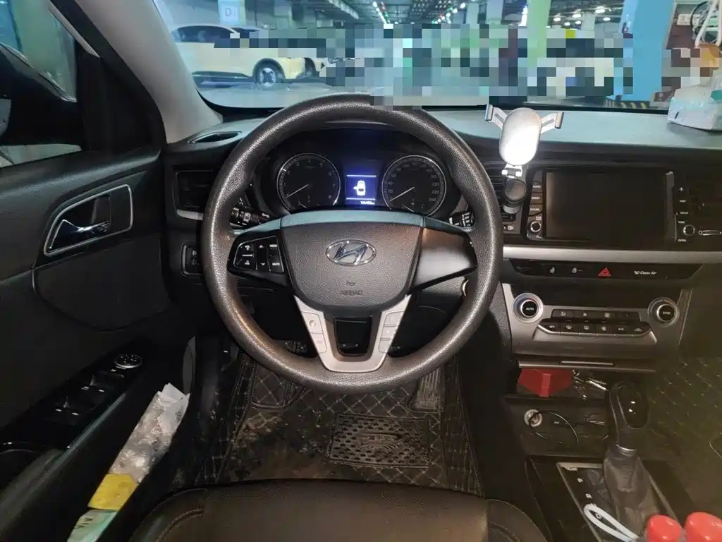 Hyundai Mistra — миниатюра 3