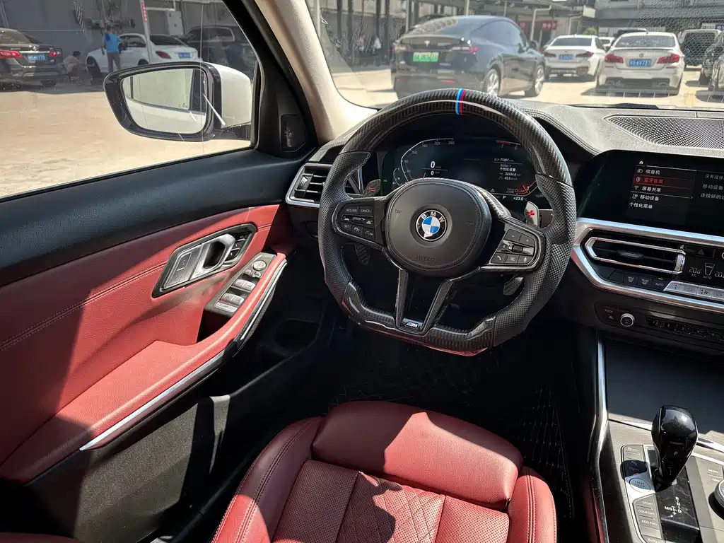 BMW 3 Series 2022 — фото 13
