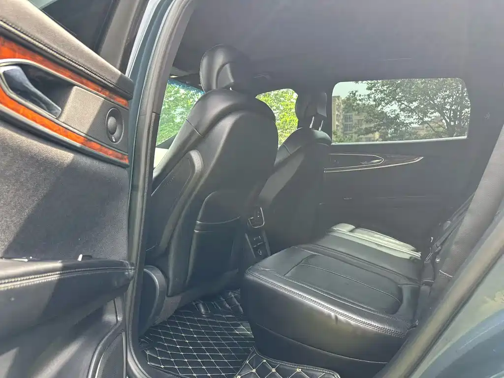Lincoln MKX — миниатюра 4