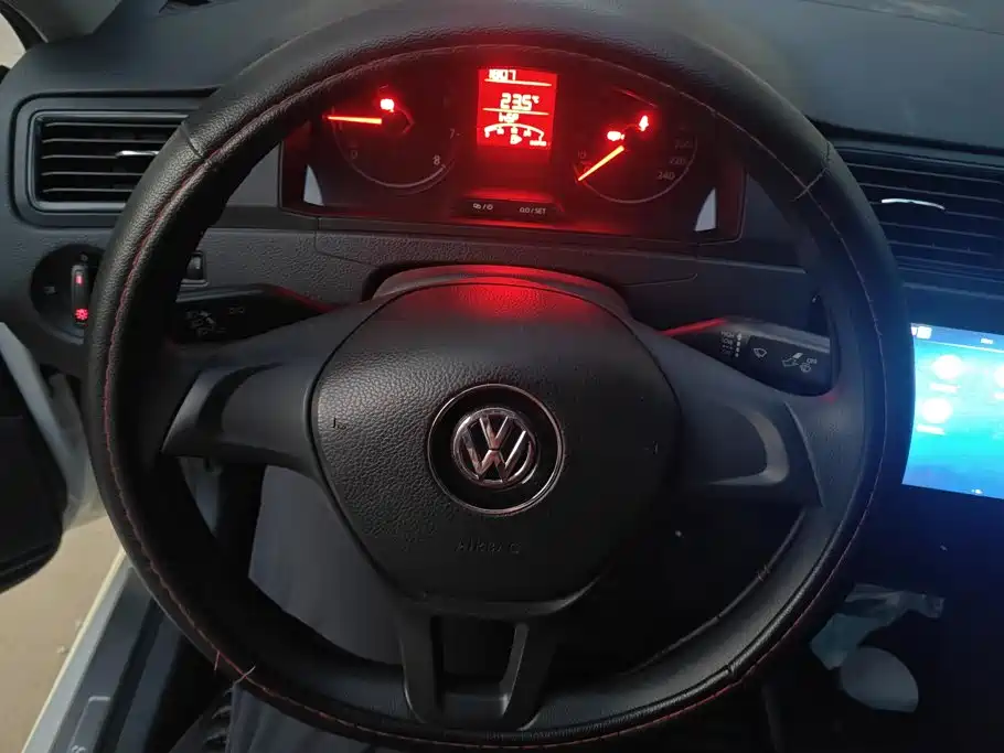 Volkswagen Santana — миниатюра 15