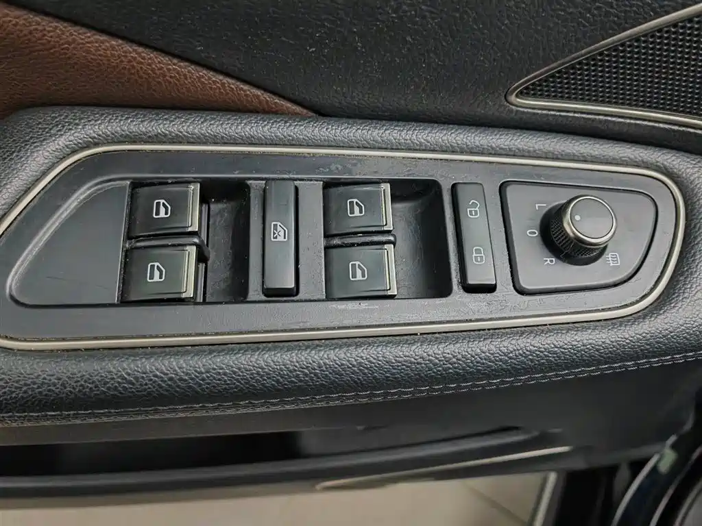 Hongqi H7 2019 2.0T Elite