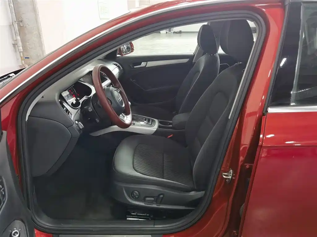 Audi A4L 2013 35 TFSI AT