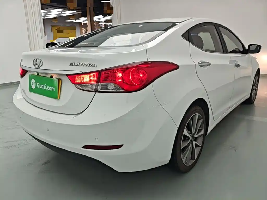 Hyundai Elantra Langdong — миниатюра 7