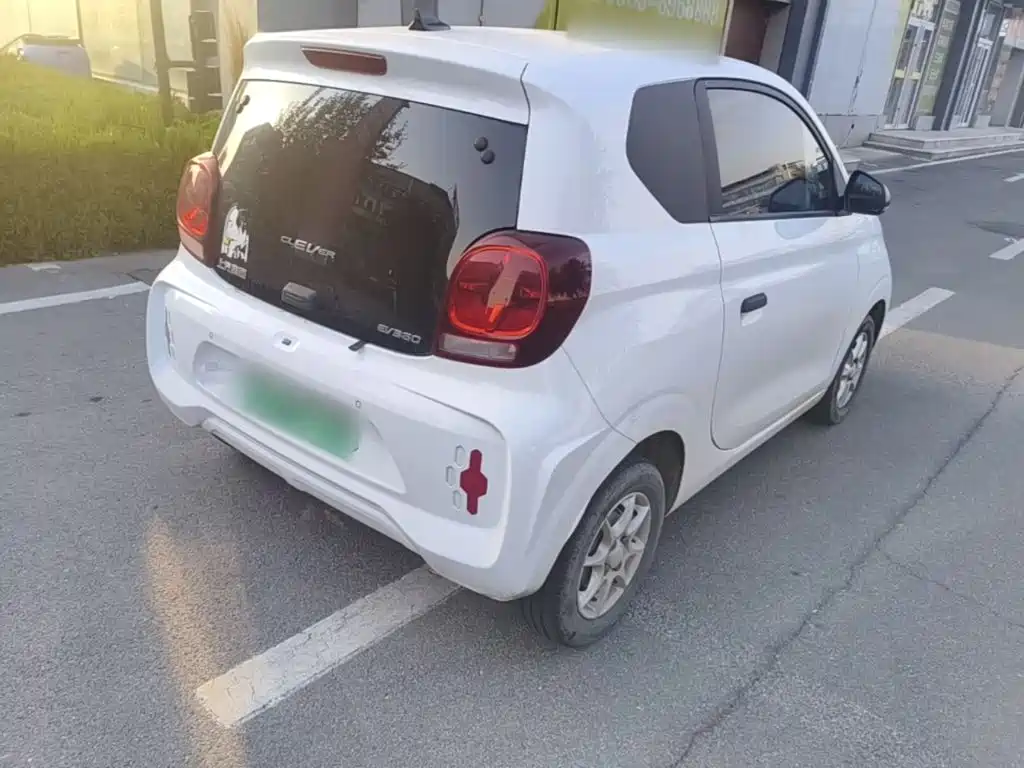 Roewe Clever — миниатюра 7