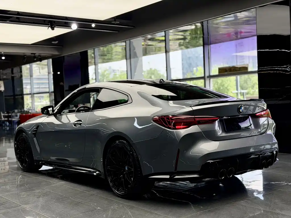 BMW M4 — миниатюра 6