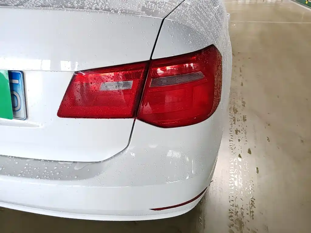 Volkswagen Jetta — миниатюра 8