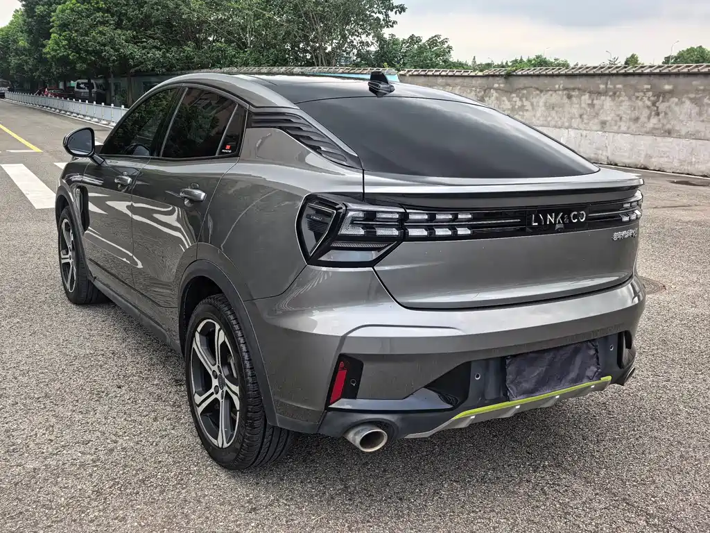 Lynk & Co 05 — миниатюра 10