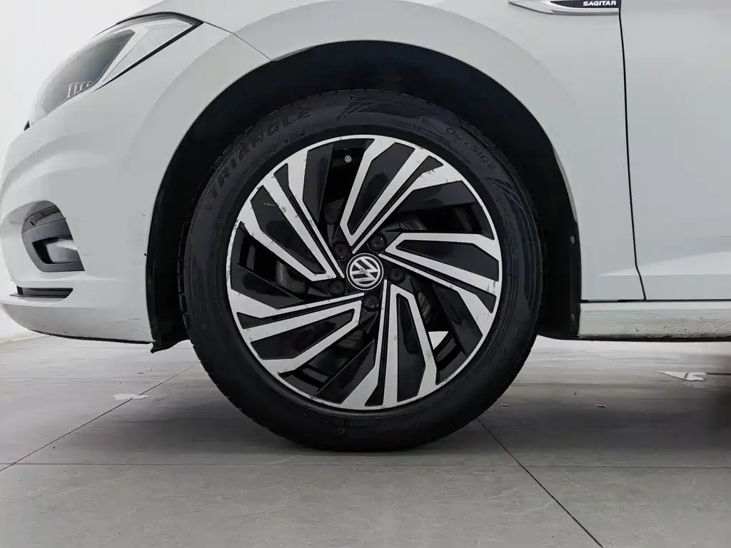 Volkswagen Sagitar — миниатюра 17