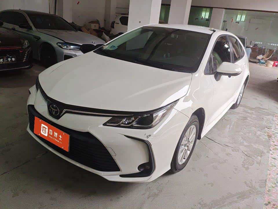 Toyota Corolla 1.2 л 2023 г. Белый, пробег 4500 км