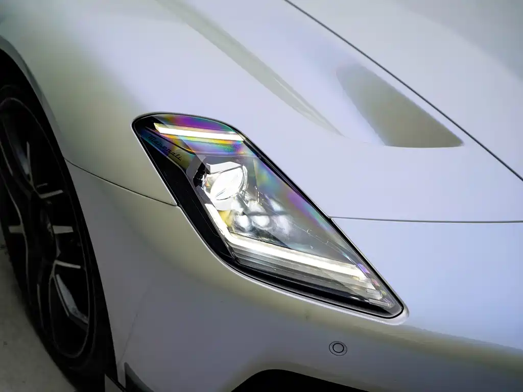 Maserati MC20 — миниатюра 4