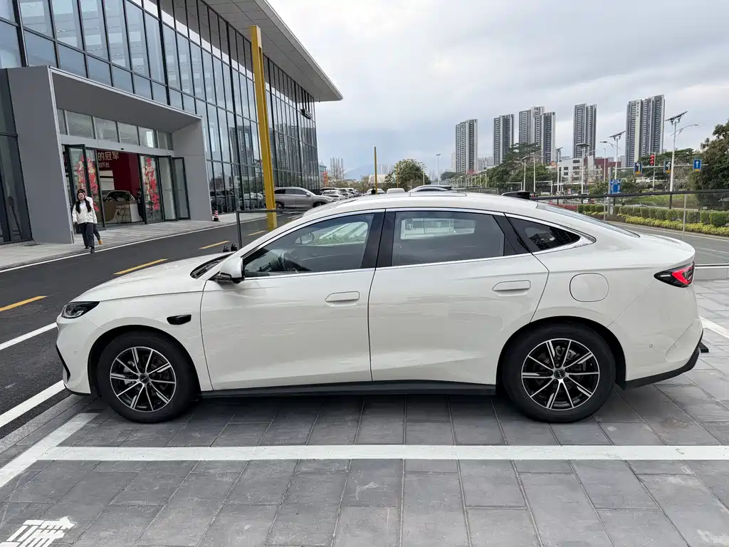 BYD SEAL 06 NEW ENERGY