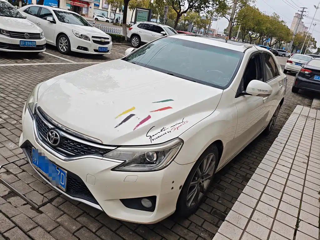 Toyota Reiz 2014