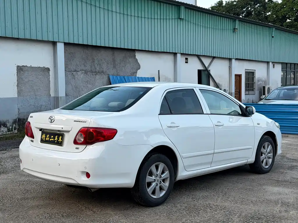 Toyota Corolla — миниатюра 5