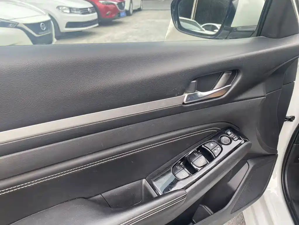 Nissan Teana — миниатюра 15