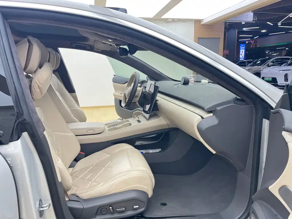 NIO ET7 — миниатюра 10