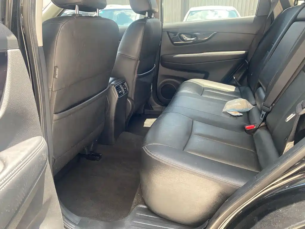 Nissan X-Trail — миниатюра 14