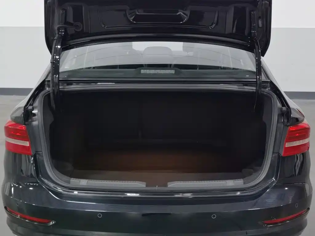 Volkswagen Lavida — миниатюра 16