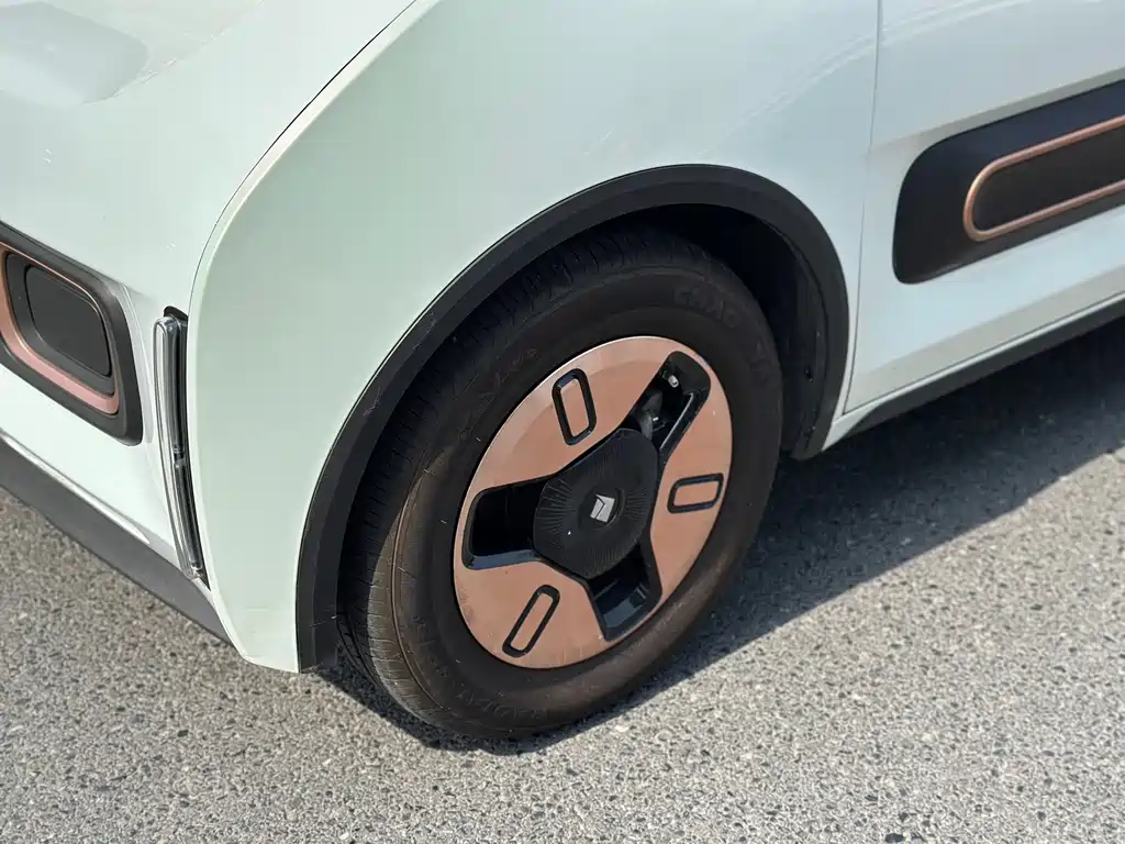 Baojun KiWi EV — миниатюра 18
