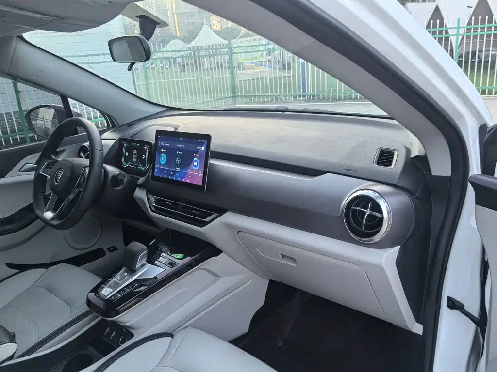 BYD Yuan Pro — миниатюра 14