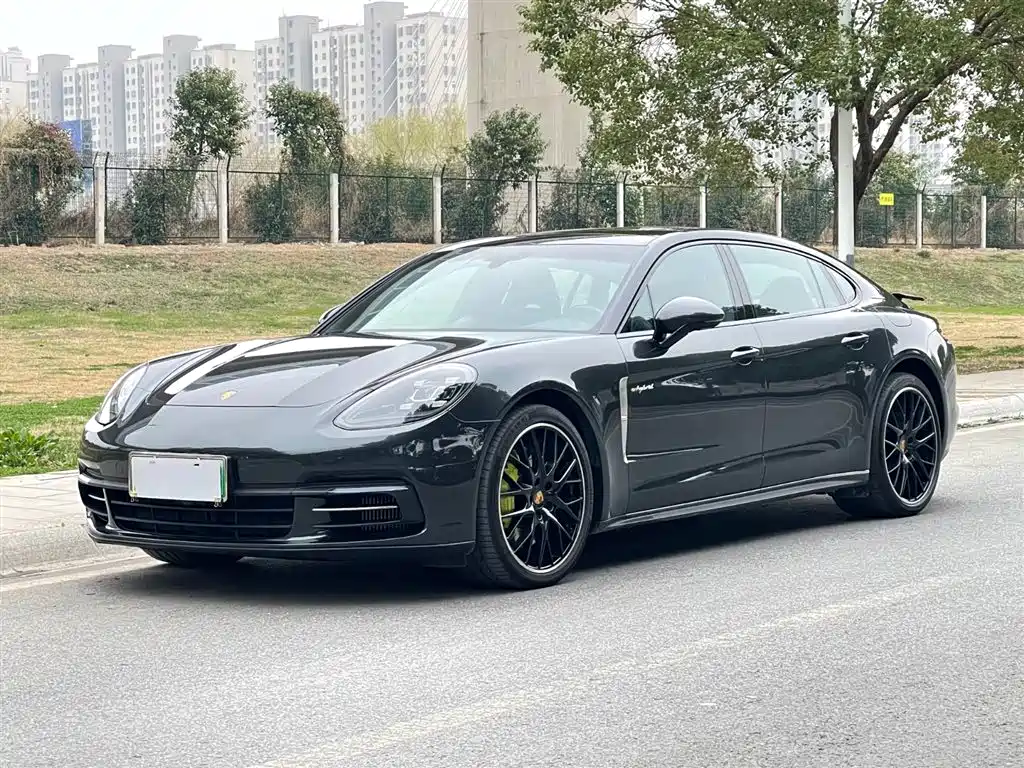 PORSCHE PANAMERA NEW ENERGY
