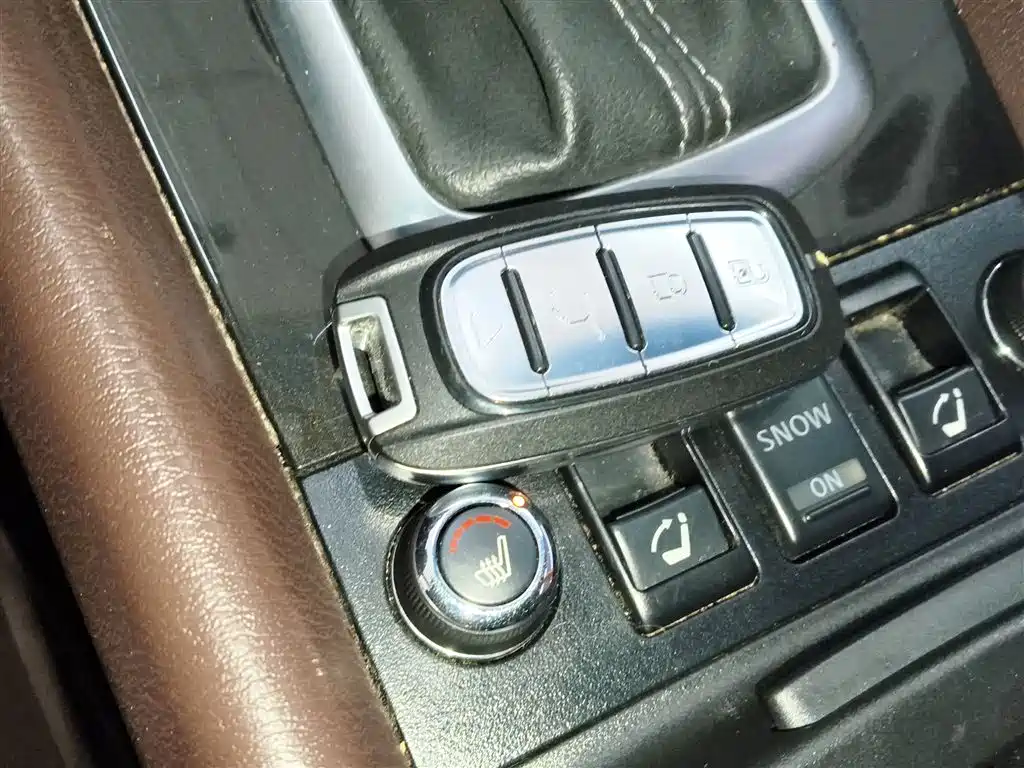 Infiniti QX50 2015 2.5L Enjoy