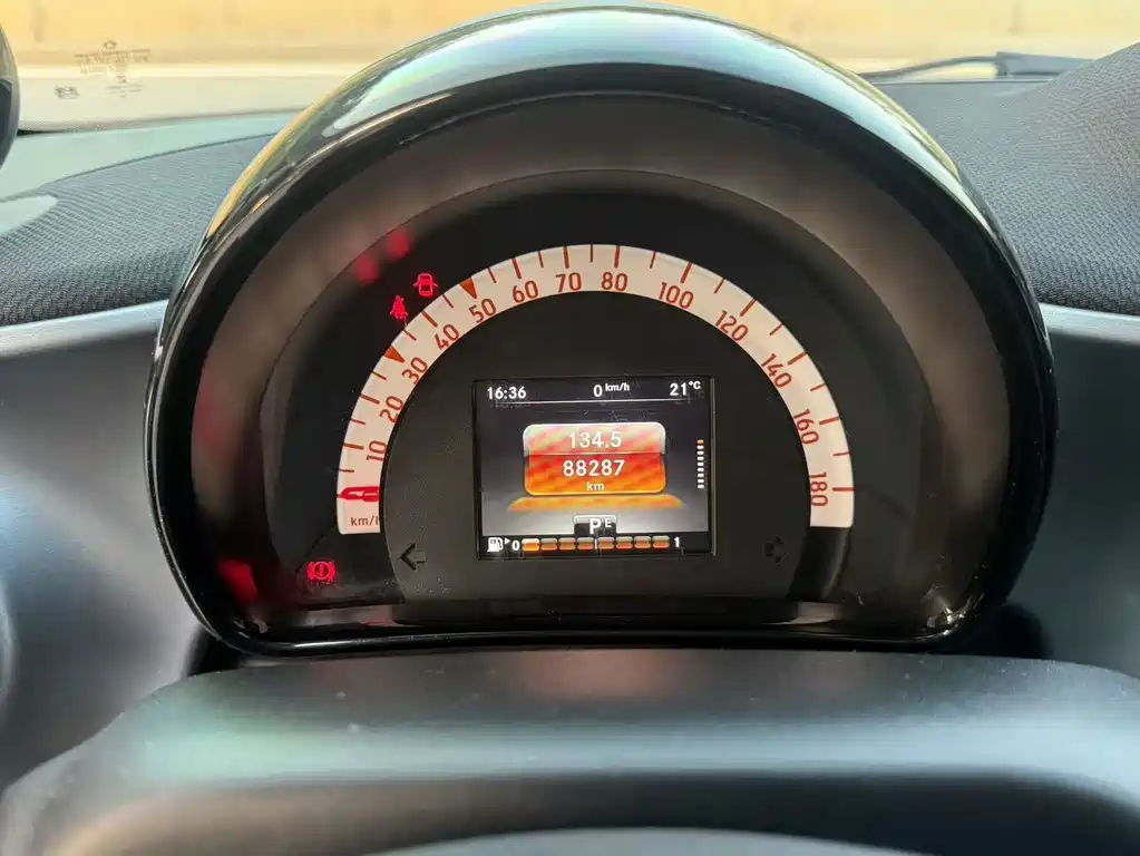 smart Smart Fortwo — миниатюра 15