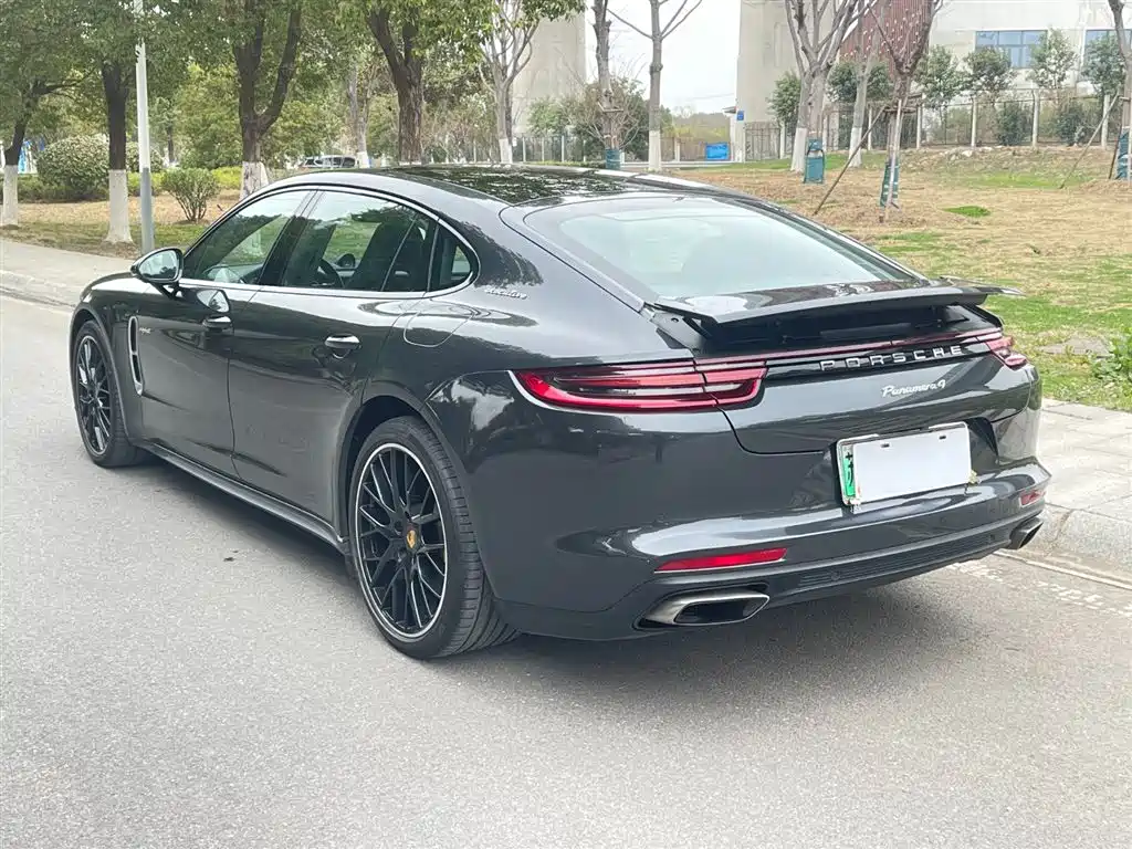 PORSCHE PANAMERA NEW ENERGY