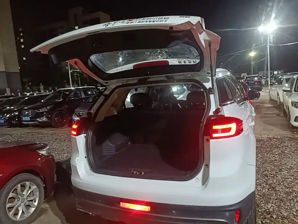 Geely Boyue — миниатюра 19