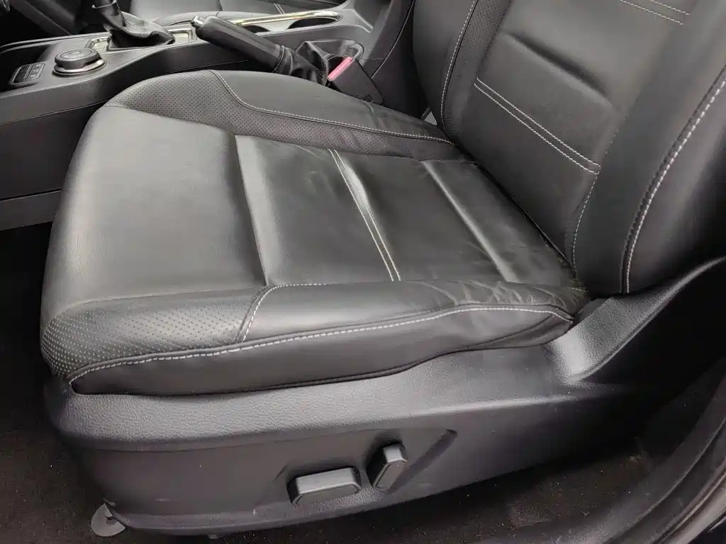 Ford Everest — миниатюра 20