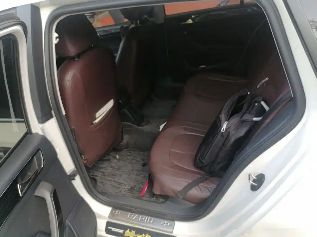 Skoda Rapid Spaceback — миниатюра 18