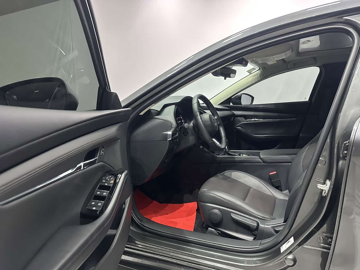CHERY Tiggo 7 PLUS 2.0 л 2022 г. Серебристо-серый, пробег 19000 км
