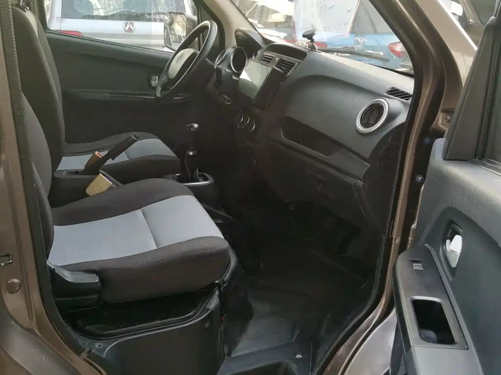 CHANGAN CHANGAN RUIXING M60