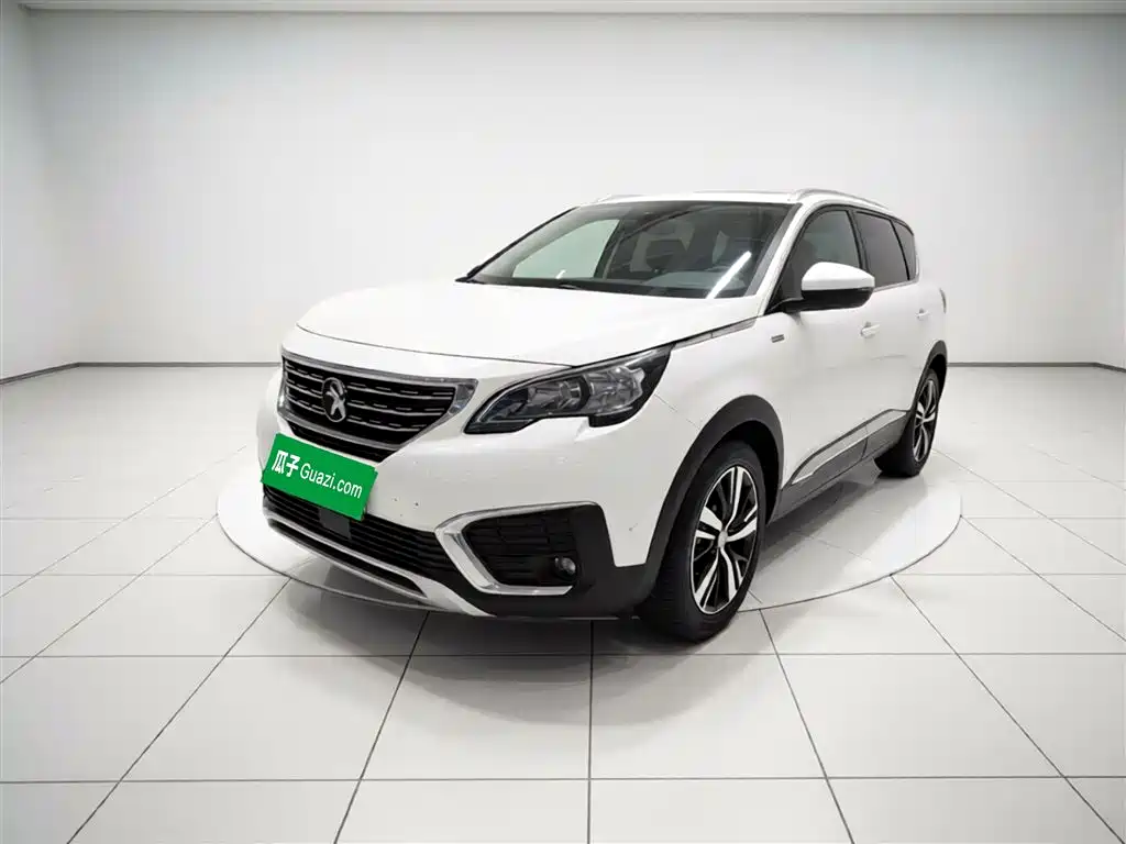 Купить Peugeot 5008