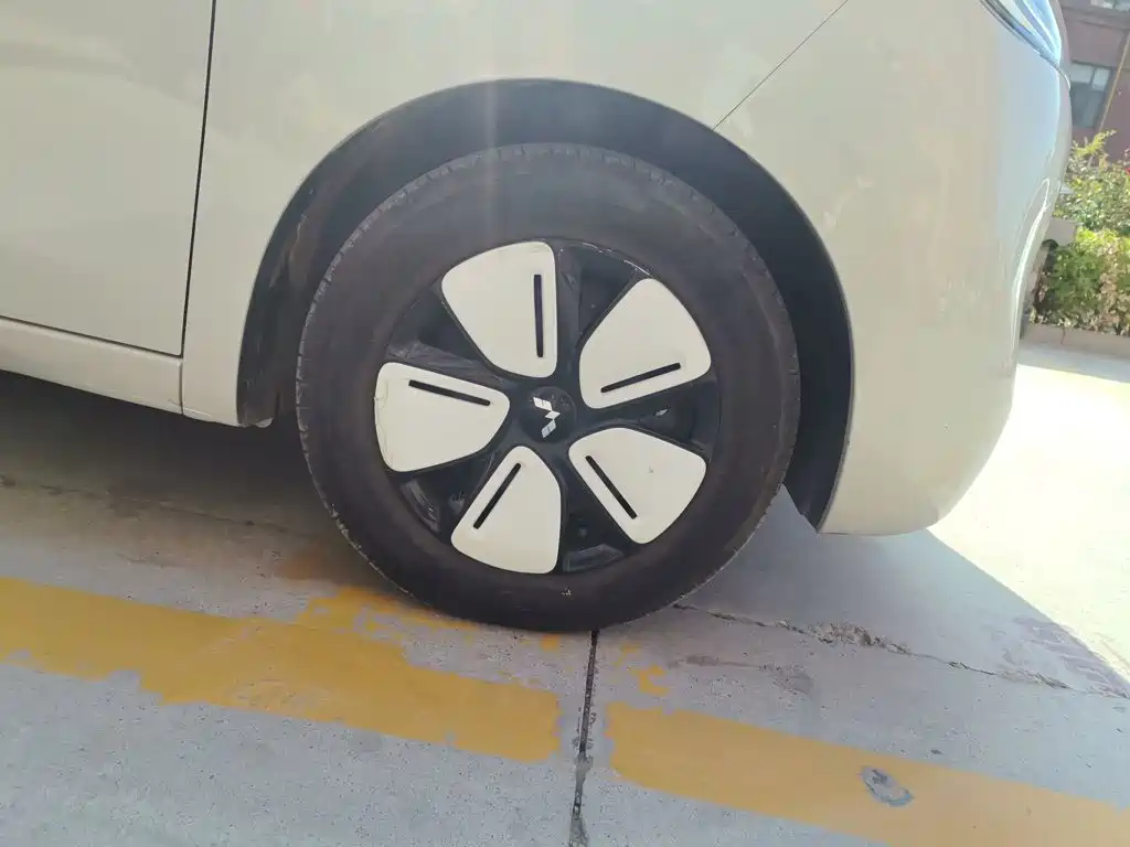 Wuling MINIEV — миниатюра 25